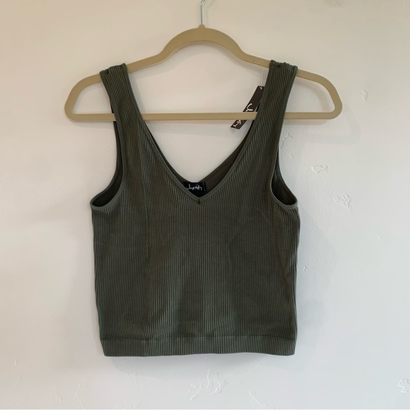 Rib Cropped Top - Picture 2 of 4